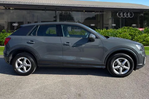 3 of 59 for Audi Q2 Technik 30 TFSI 116 PS 6-speed