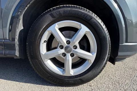 10 of 59 for Audi Q2 Technik 30 TFSI 116 PS 6-speed