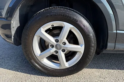 11 of 59 for Audi Q2 Technik 30 TFSI 116 PS 6-speed