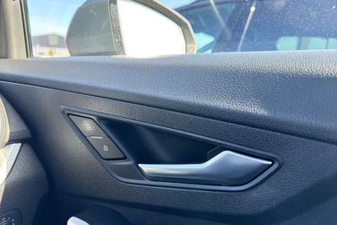 21 of 59 for Audi Q2 Technik 30 TFSI 116 PS 6-speed