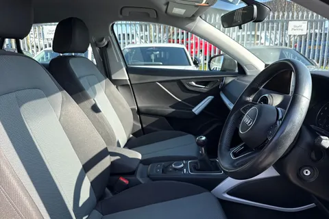 24 of 59 for Audi Q2 Technik 30 TFSI 116 PS 6-speed