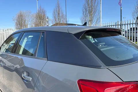 30 of 59 for Audi Q2 Technik 30 TFSI 116 PS 6-speed