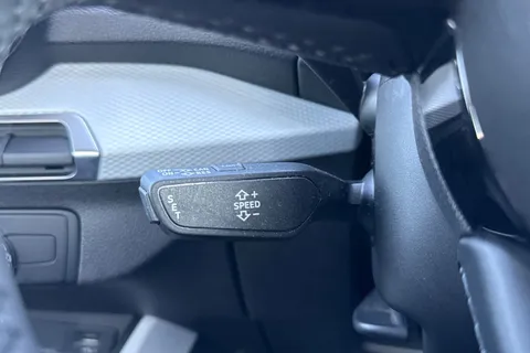 43 of 59 for Audi Q2 Technik 30 TFSI 116 PS 6-speed