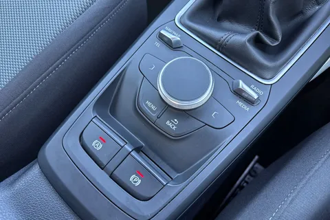 53 of 59 for Audi Q2 Technik 30 TFSI 116 PS 6-speed