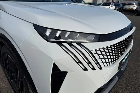 SY24WRU PEUGEOT E-3008 73kWh GT Auto 5dr Thumbnail #9