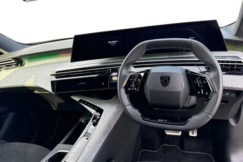 SY24WRU PEUGEOT E-3008 73kWh GT Auto 5dr Thumbnail #18