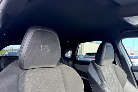 SY24WRU PEUGEOT E-3008 73kWh GT Auto 5dr Thumbnail #24