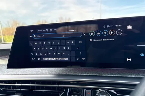 SY24WRU PEUGEOT E-3008 73kWh GT Auto 5dr Thumbnail #50