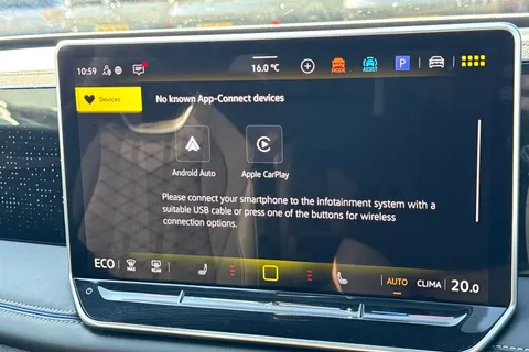 DC25WUW Volkswagen Tiguan 1.5 TSI 272 eHybrid R-Line 5dr DSG | Panoramic Sunroof | Heated Seats Thumbnail #30