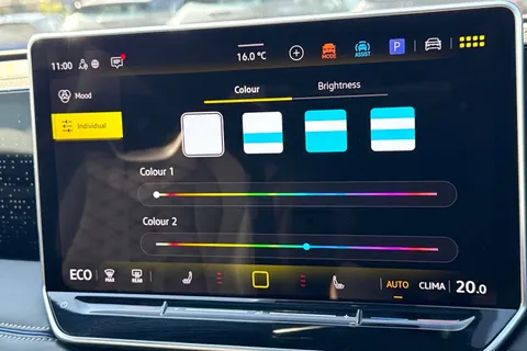 DC25WUW Volkswagen Tiguan 1.5 TSI 272 eHybrid R-Line 5dr DSG | Panoramic Sunroof | Heated Seats Thumbnail #35