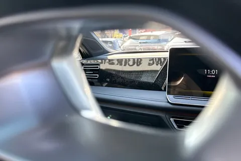 DC25WUW Volkswagen Tiguan 1.5 TSI 272 eHybrid R-Line 5dr DSG | Panoramic Sunroof | Heated Seats Thumbnail #42