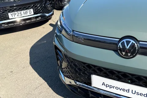 DC25WUW Volkswagen Tiguan 1.5 TSI 272 eHybrid R-Line 5dr DSG | Panoramic Sunroof | Heated Seats Thumbnail #44