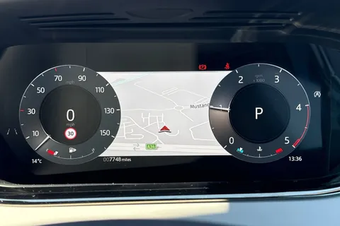 DU75YPG Land Rover Range Rover Evoque 2.0 D200 Dynamic SE 5dr Thumbnail #18