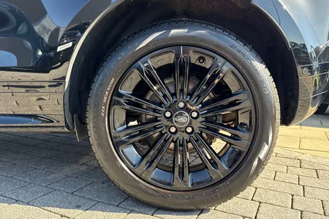 DU75YPG Land Rover Range Rover Evoque 2.0 D200 Dynamic SE 5dr Thumbnail #38