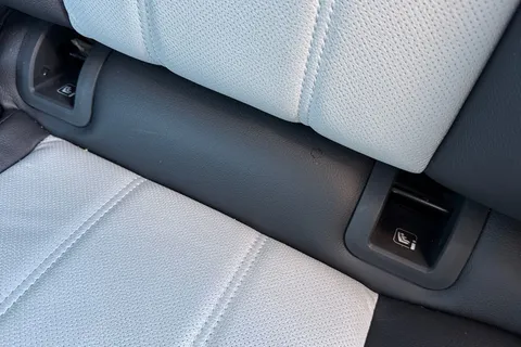 DU75YPG Land Rover Range Rover Evoque 2.0 D200 Dynamic SE 5dr Thumbnail #41