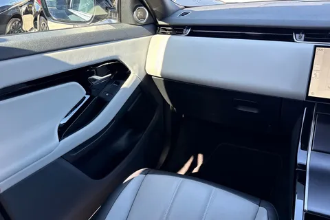 DU75YPG Land Rover Range Rover Evoque 2.0 D200 Dynamic SE 5dr Thumbnail #43
