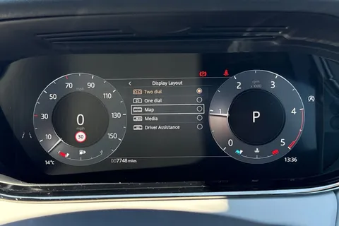 DU75YPG Land Rover Range Rover Evoque 2.0 D200 Dynamic SE 5dr Thumbnail #48