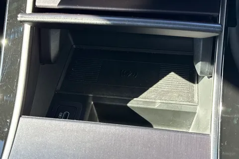 DU75YPG Land Rover Range Rover Evoque 2.0 D200 Dynamic SE 5dr Thumbnail #49