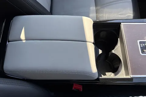 DU75YPG Land Rover Range Rover Evoque 2.0 D200 Dynamic SE 5dr Thumbnail #50