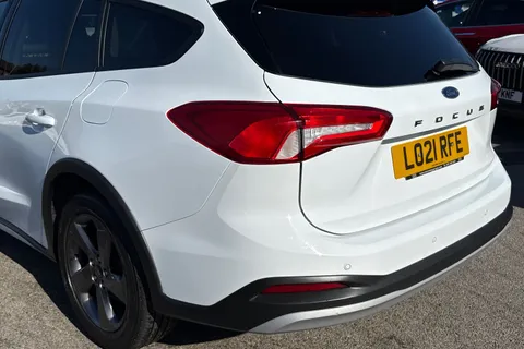 8 of 51 for Ford Focus 1.5 EcoBlue Active Auto Euro 6 (s/s) 5dr