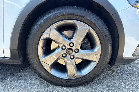 13 of 51 for Ford Focus 1.5 EcoBlue Active Auto Euro 6 (s/s) 5dr