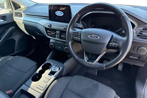 14 of 51 for Ford Focus 1.5 EcoBlue Active Auto Euro 6 (s/s) 5dr