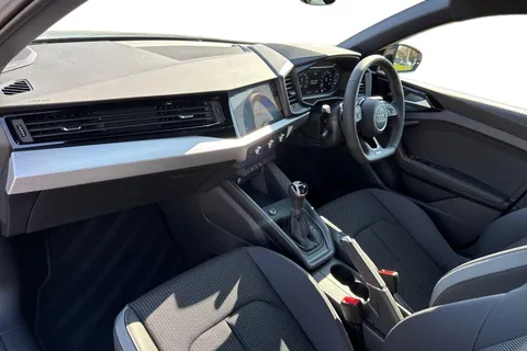  Audi A1 1.0 TFSI 25 Black Edition Sportback S Tronic Euro 6 (s/s) 5dr Thumbnail #15