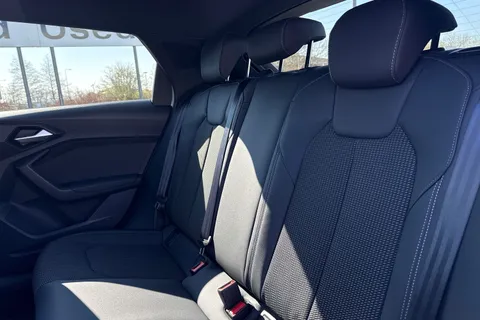  Audi A1 1.0 TFSI 25 Black Edition Sportback S Tronic Euro 6 (s/s) 5dr Thumbnail #19