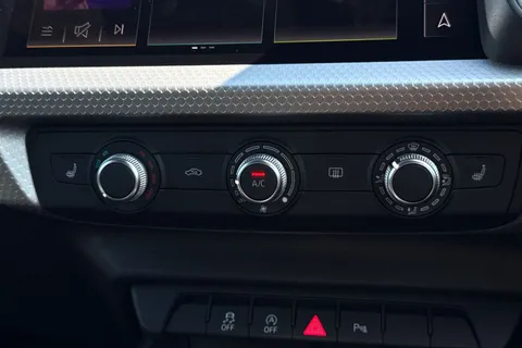  Audi A1 1.0 TFSI 25 Black Edition Sportback S Tronic Euro 6 (s/s) 5dr Thumbnail #22