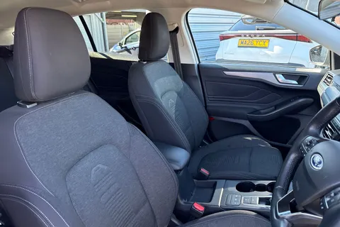 24 of 51 for Ford Focus 1.5 EcoBlue Active Auto Euro 6 (s/s) 5dr