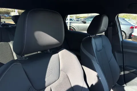  Audi A1 1.0 TFSI 25 Black Edition Sportback S Tronic Euro 6 (s/s) 5dr Thumbnail #24