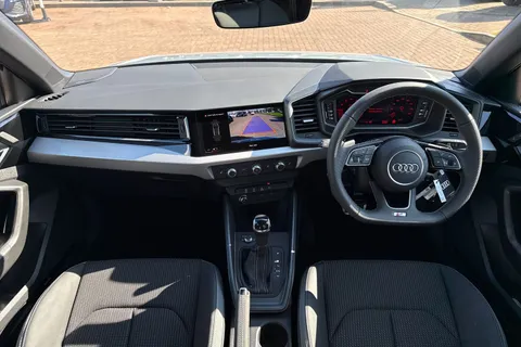  Audi A1 1.0 TFSI 25 Black Edition Sportback S Tronic Euro 6 (s/s) 5dr Thumbnail #25