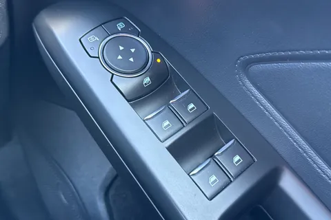 28 of 51 for Ford Focus 1.5 EcoBlue Active Auto Euro 6 (s/s) 5dr