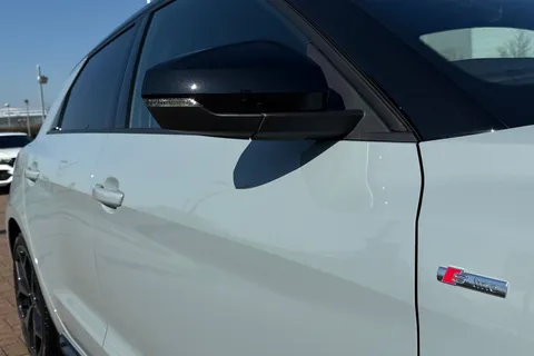  Audi A1 1.0 TFSI 25 Black Edition Sportback S Tronic Euro 6 (s/s) 5dr Thumbnail #28