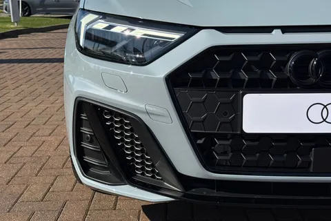  Audi A1 1.0 TFSI 25 Black Edition Sportback S Tronic Euro 6 (s/s) 5dr Thumbnail #29