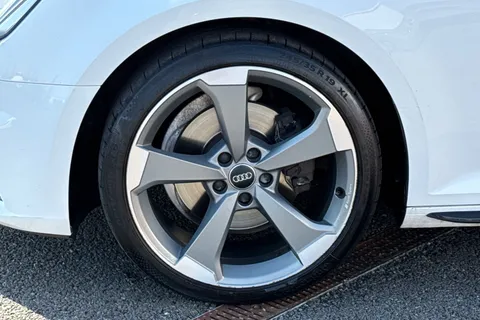 GY67BBN Audi A4 Avant 1.4 TFSI Black Edition Euro 6 (s/s) 5dr Thumbnail #14