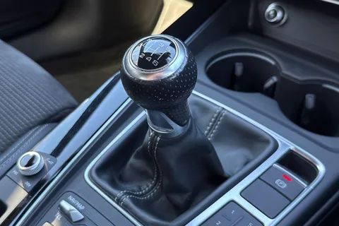 GY67BBN Audi A4 Avant 1.4 TFSI Black Edition Euro 6 (s/s) 5dr Thumbnail #24