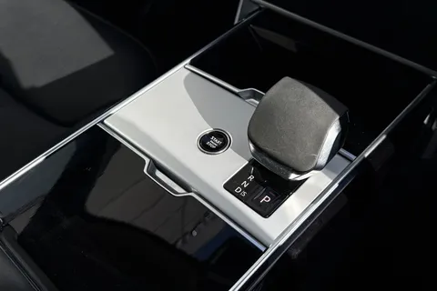 KP24CGF Land Rover Range Rover 3.0 D300 HSE 5dr Thumbnail #15