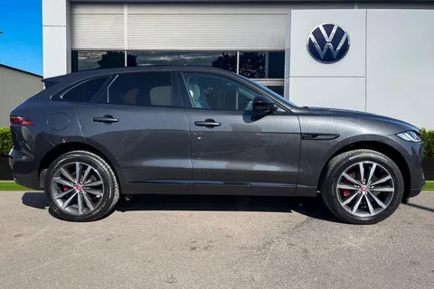 WN22VLE Jaguar F-Pace 2.0 P250i R-Dynamic Black Auto AWD Euro 6 (s/s) 5dr Thumbnail #4