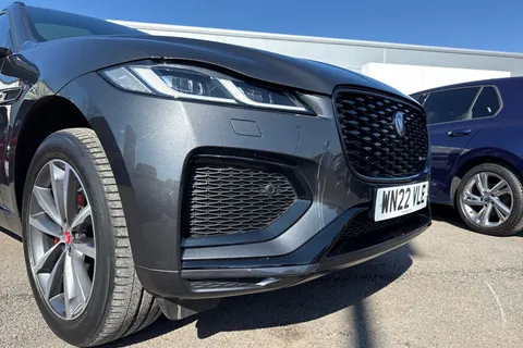 WN22VLE Jaguar F-Pace 2.0 P250i R-Dynamic Black Auto AWD Euro 6 (s/s) 5dr Thumbnail #18