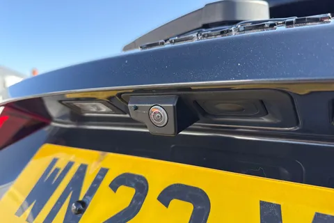 WN22VLE Jaguar F-Pace 2.0 P250i R-Dynamic Black Auto AWD Euro 6 (s/s) 5dr Thumbnail #28