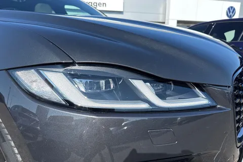 WN22VLE Jaguar F-Pace 2.0 P250i R-Dynamic Black Auto AWD Euro 6 (s/s) 5dr Thumbnail #32