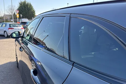 WN22VLE Jaguar F-Pace 2.0 P250i R-Dynamic Black Auto AWD Euro 6 (s/s) 5dr Thumbnail #35