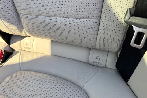 WN22VLE Jaguar F-Pace 2.0 P250i R-Dynamic Black Auto AWD Euro 6 (s/s) 5dr Thumbnail #37