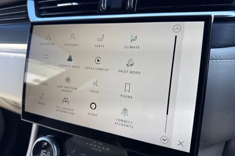 WN22VLE Jaguar F-Pace 2.0 P250i R-Dynamic Black Auto AWD Euro 6 (s/s) 5dr Thumbnail #55