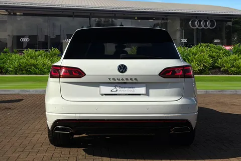 WN21GZB Volkswagen Touareg 3.0 TDI V6 Black Edition Tiptronic 4Motion Euro 6 (s/s) 5dr Thumbnail #4