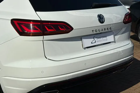WN21GZB Volkswagen Touareg 3.0 TDI V6 Black Edition Tiptronic 4Motion Euro 6 (s/s) 5dr Thumbnail #7