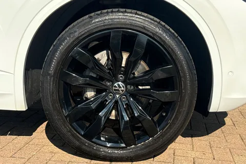 WN21GZB Volkswagen Touareg 3.0 TDI V6 Black Edition Tiptronic 4Motion Euro 6 (s/s) 5dr Thumbnail #10