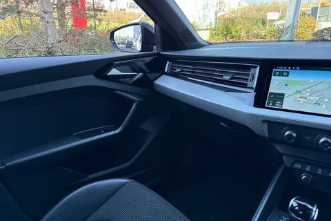 GM21VMJ Audi A1 S line 30 TFSI  110 PS S tronic Thumbnail #21