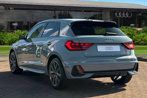  Audi A1 1.0 TFSI 30 S line Sportback S Tronic Euro 6 (s/s) 5dr Thumbnail #3